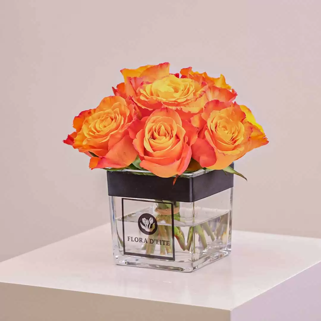 ROSES VASE ARRANGEMENT