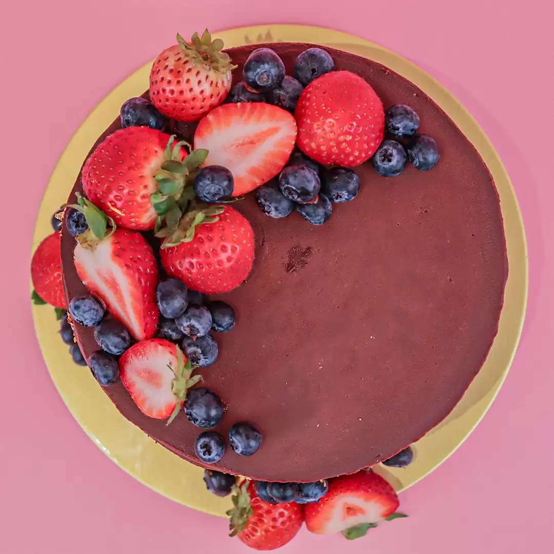 Chocolate Berries Cake